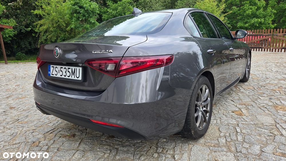 Alfa Romeo Giulia 2.0 Turbo Business - 8