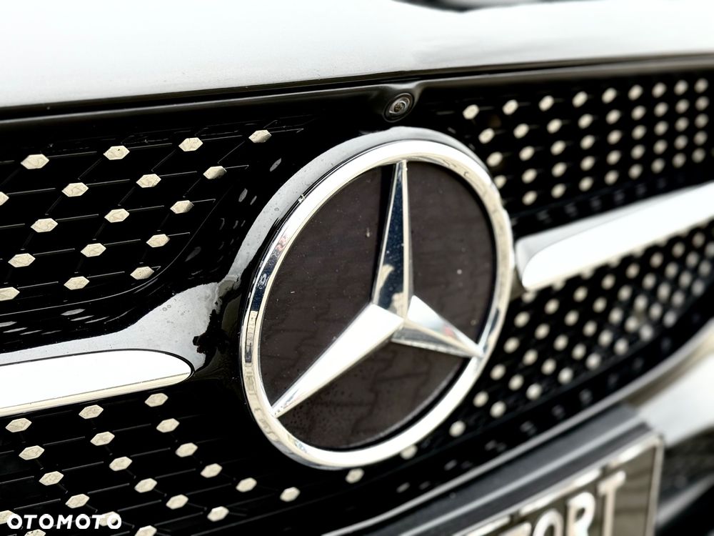 Mercedes-Benz CLA 180 d AMG Line 7G-DCT - 12
