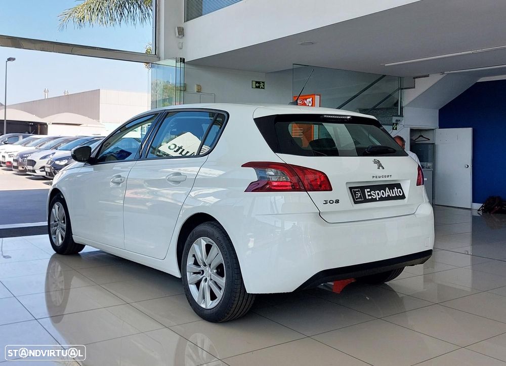 Peugeot 308 2019 photo 3