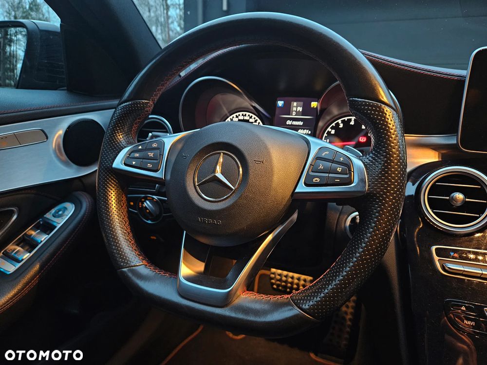 Mercedes-Benz Klasa C 450 AMG 4-Matic 7G-TRONIC - 39