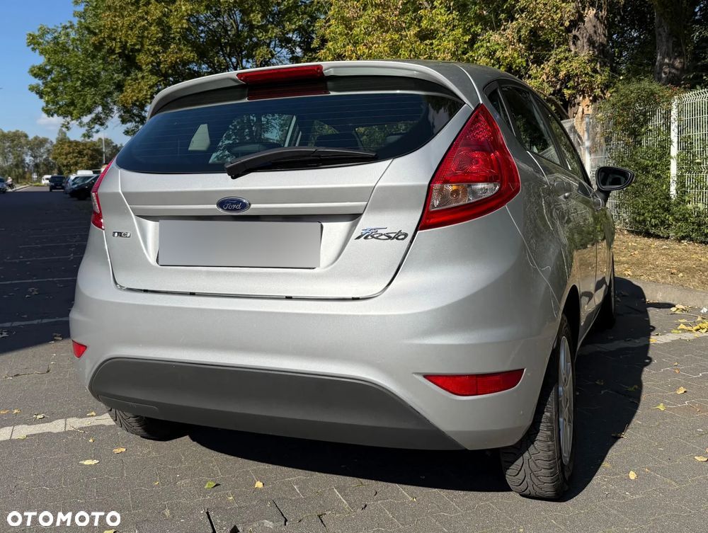 Ford Fiesta 1.4 TDCi Ambiente - 8