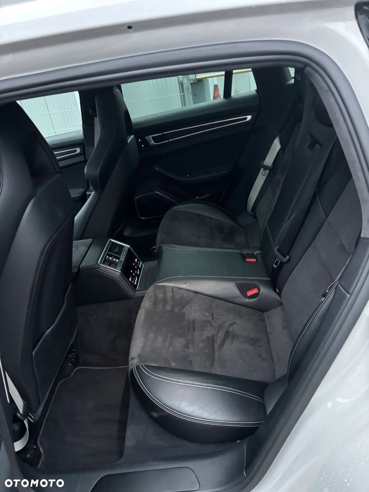 Porsche Panamera GTS GPF Sport Turismo - 18