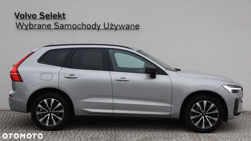 Volvo XC 60 B5 B AWD Plus Dark - 8