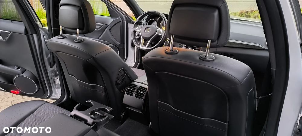 Mercedes-Benz Klasa C 220 CDI DPF Automatik Avantgarde - 39