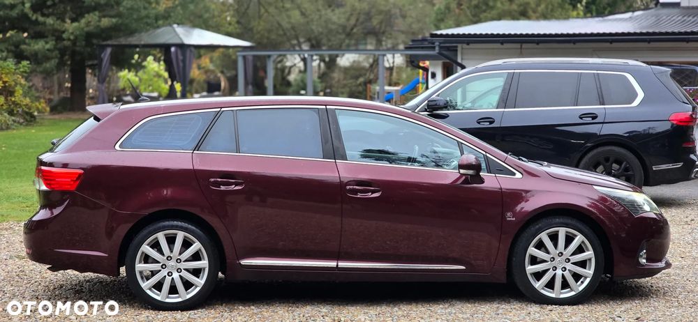 Toyota Avensis 2012 photo 5