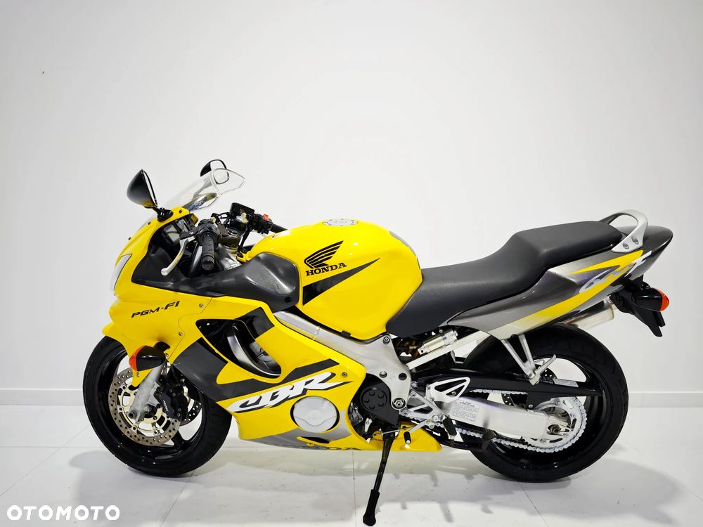 Honda CBR - 4