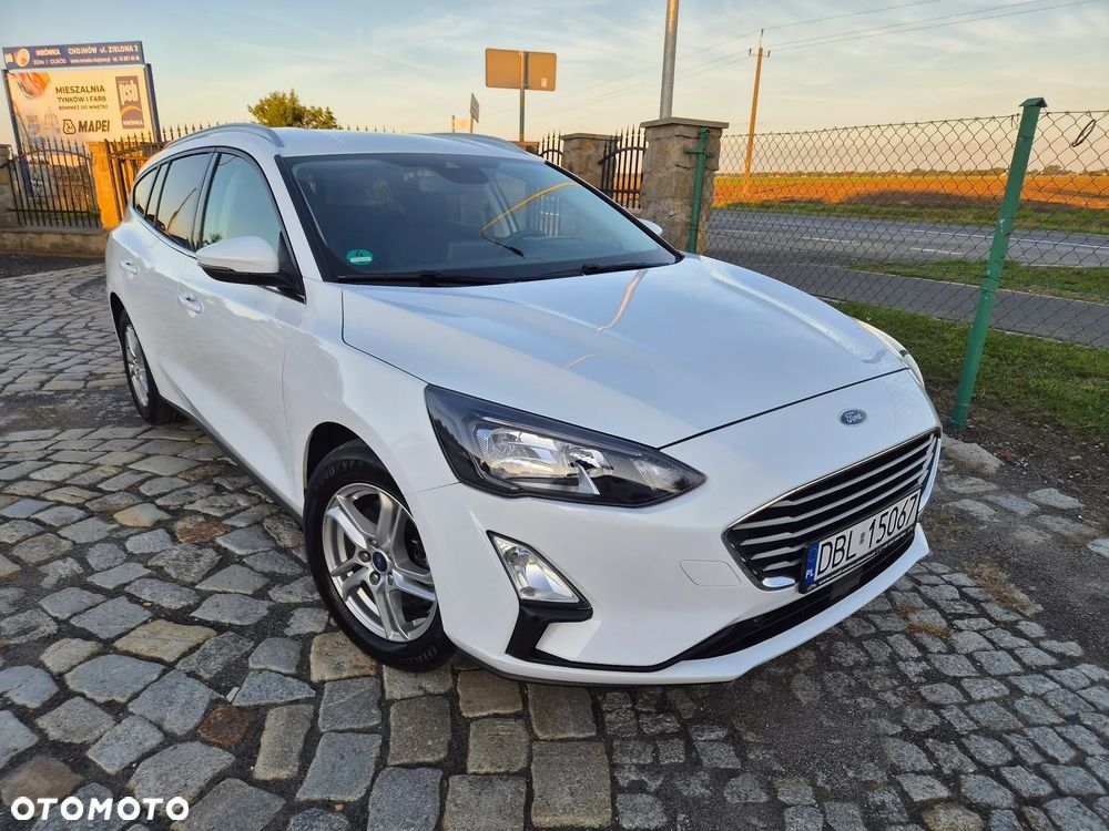 Ford Focus 1.0 EcoBoost Titanium - 3