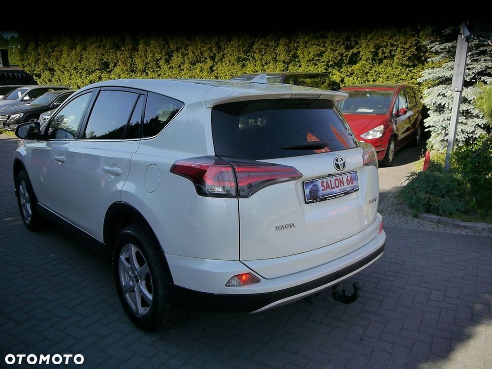 Toyota RAV4 2.0 D-4D Premium 4x2 - 6