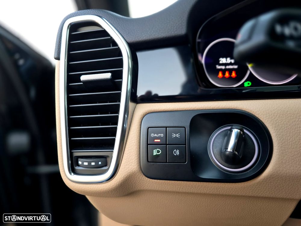 Porsche Cayenne Coupé E-Hybrid - 30
