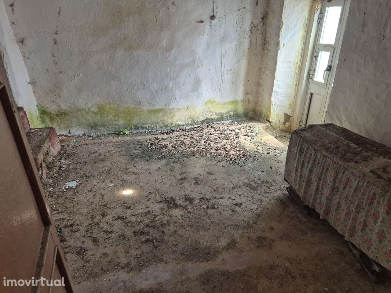 2 moradias terreas com terreno separado na Corte Zorrinho-Almodovar - Grande imagem: 3/12