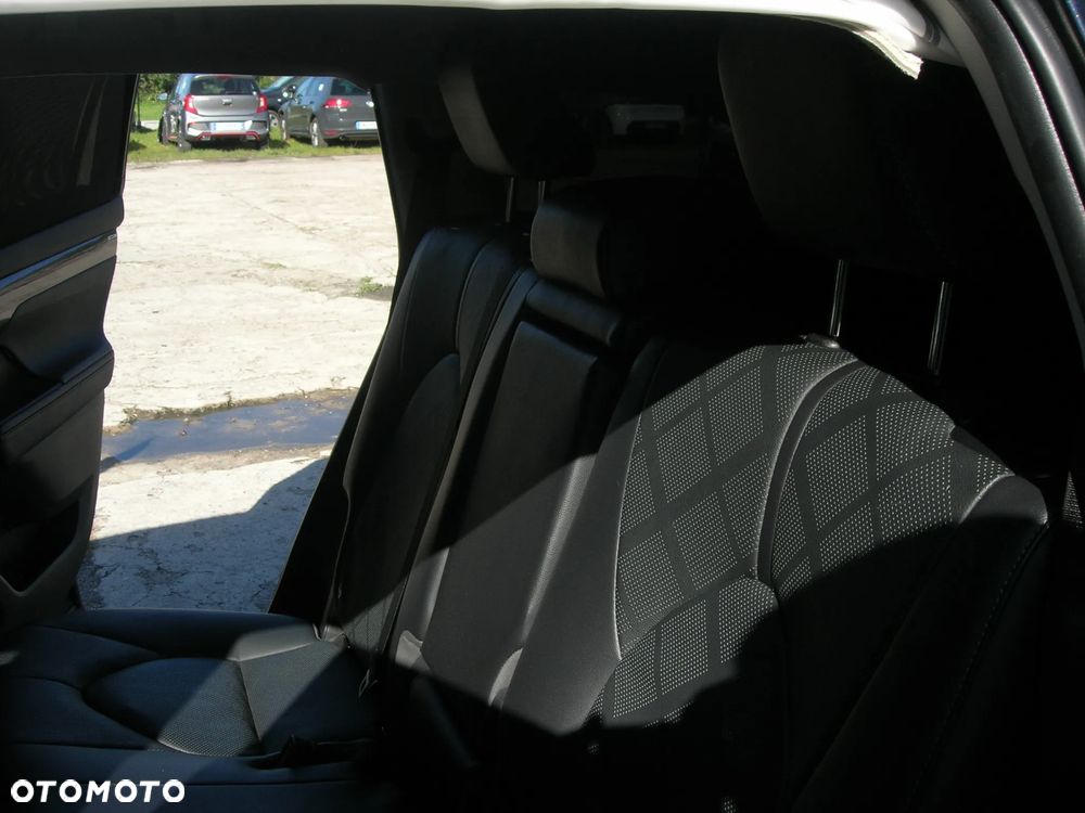 Toyota Highlander 2.5 Hybrid Executive - 22
