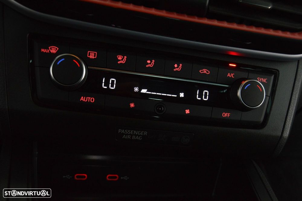 SEAT Ibiza 1.0 TSI FR - 42