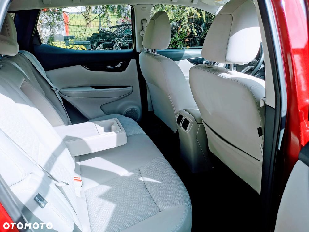 Nissan Rogue - 13