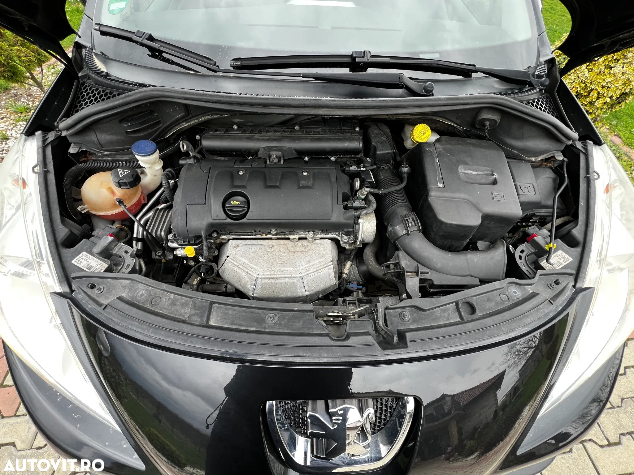 Peugeot 207 1.6E Sport - 30