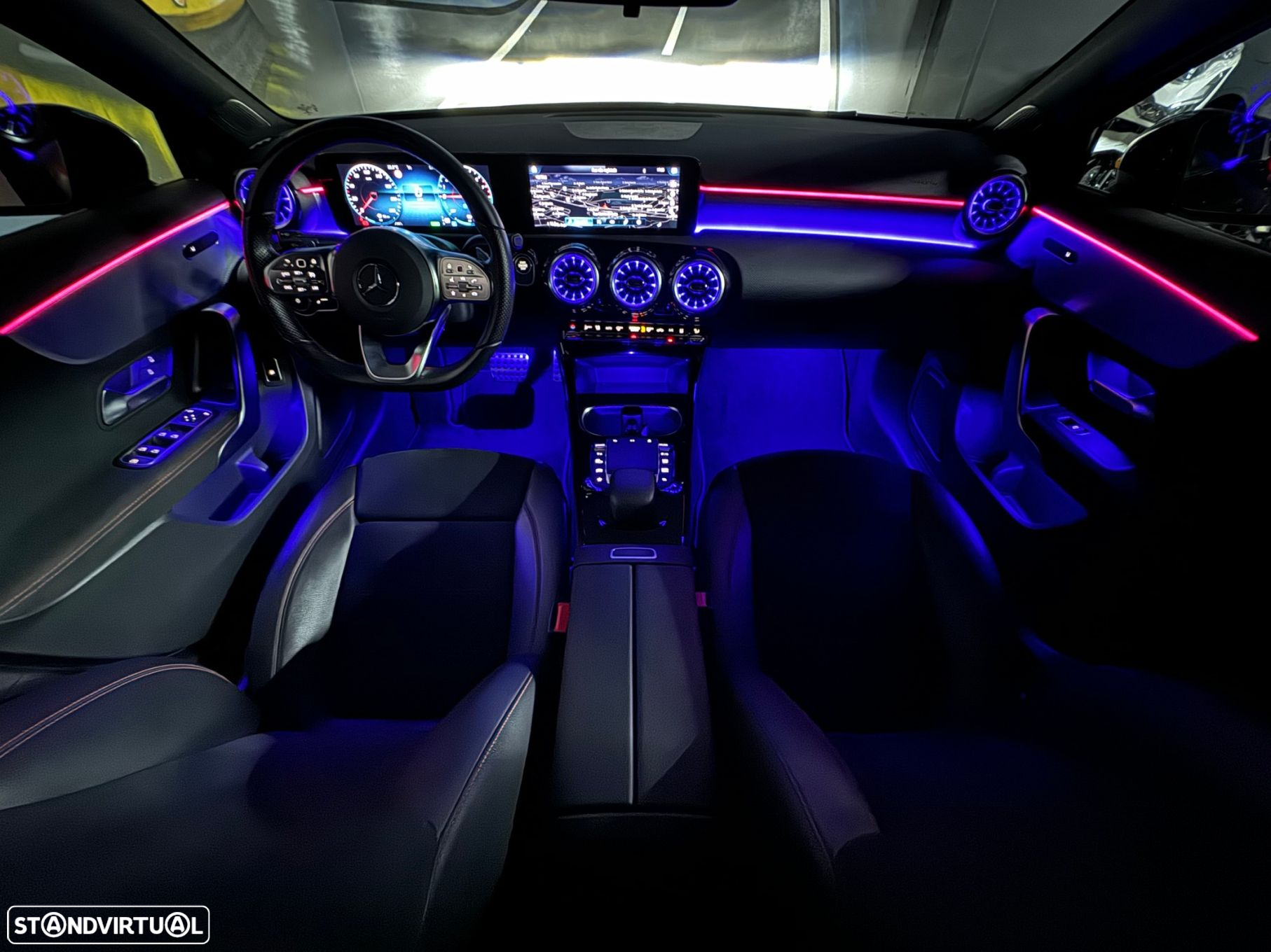 Mercedes-Benz A 250 Limousine e AMG Line - 23