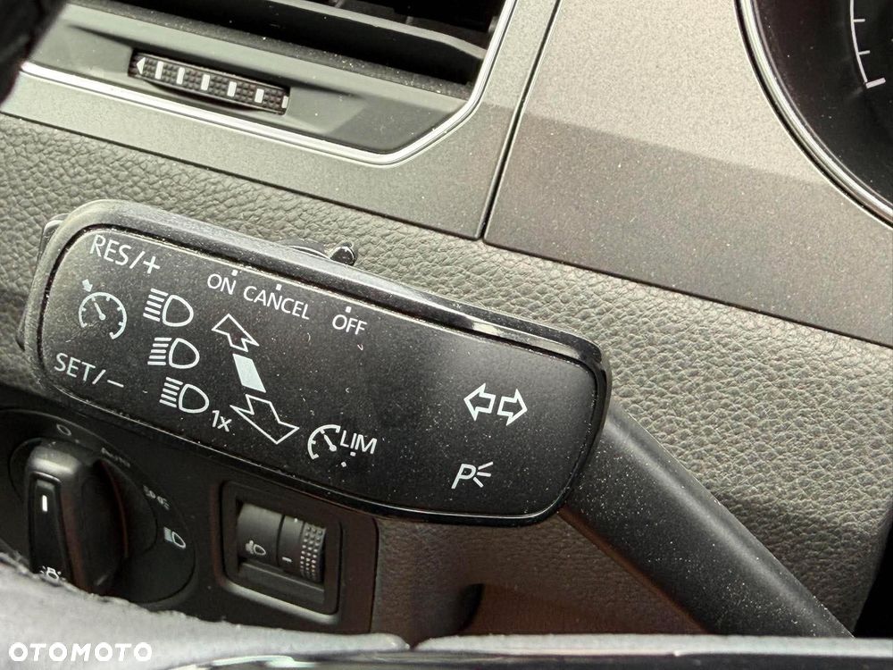 Volkswagen Golf Sportsvan SV 1.6 TDI BMT Comfortline - 18