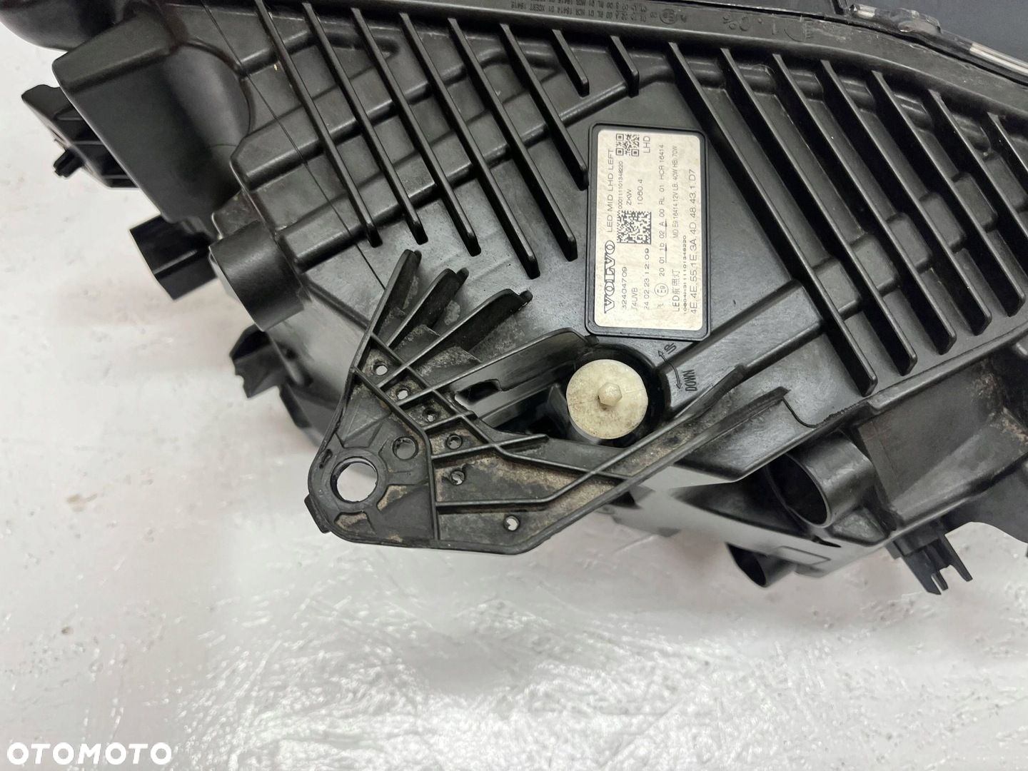 Volvo XC60 II LIFT REFLEKTOR LEWY PRZEDNI 32404709 ORG WYS 24H FV - 6