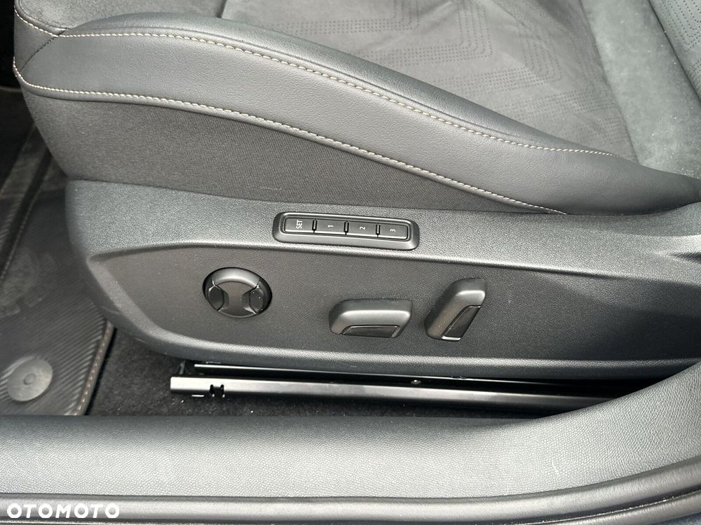 Cupra Leon 2.0 TDI DSG - 35
