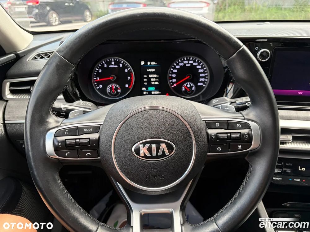 Kia K5 - 9
