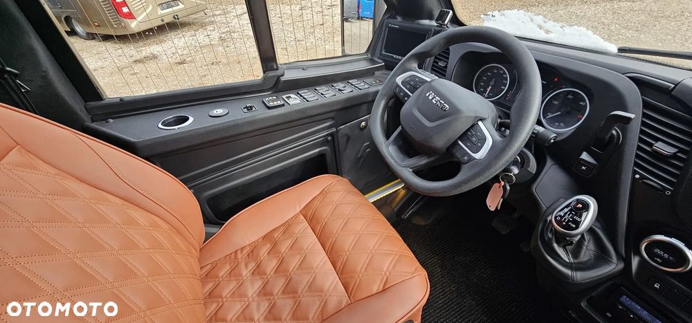 Iveco 70C21 - 13