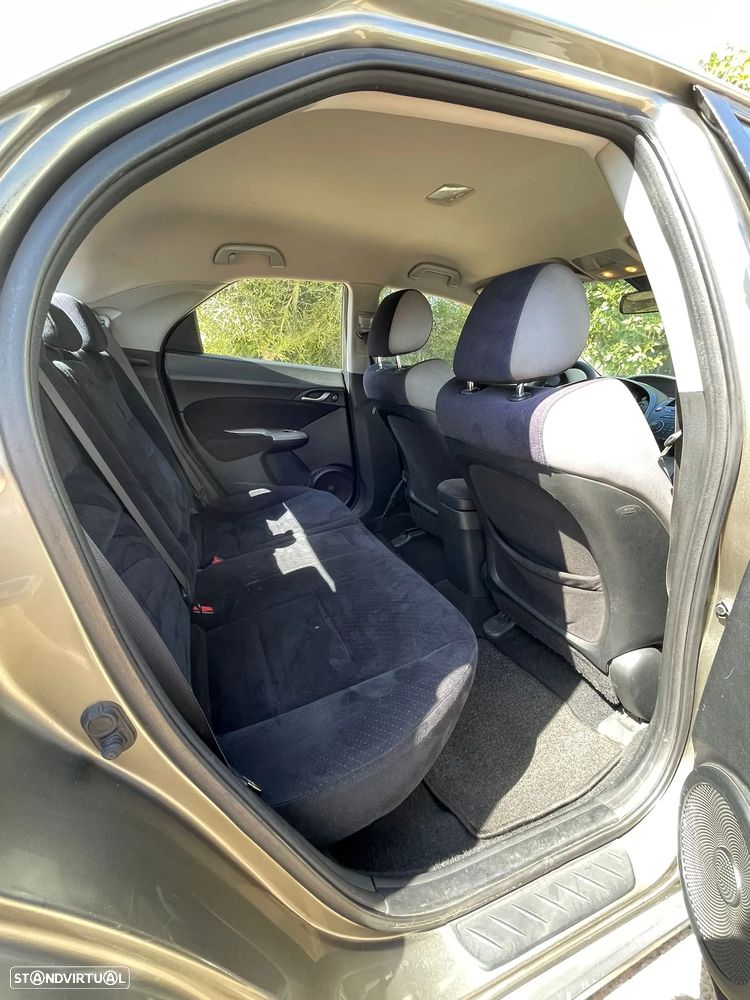 Honda Civic 1.8 Executive - 8