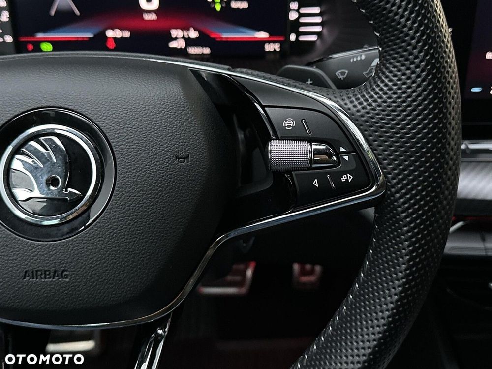 Skoda Octavia 2.0 TSI RS DSG - 21