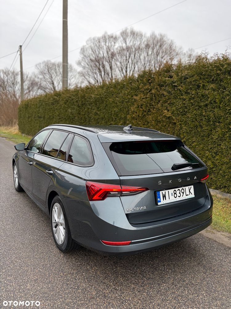 Skoda Octavia 2.0 TDI SCR Ambition DSG - 6