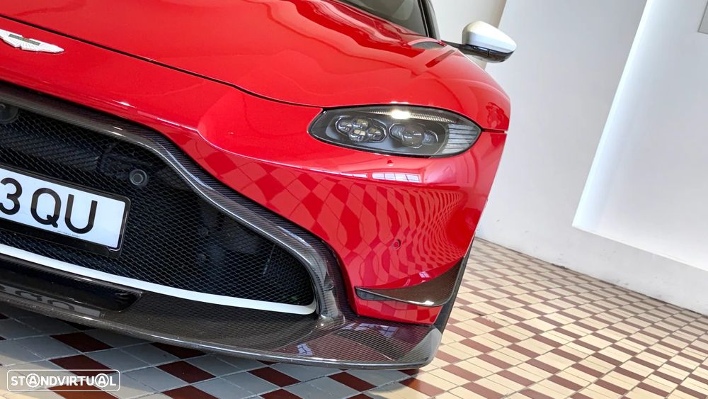 Aston Martin Vantage Coupe V8 - 6