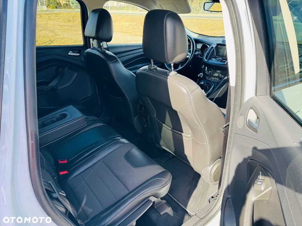 Ford Kuga 1.5 EcoBoost 2x4 Individual - 23