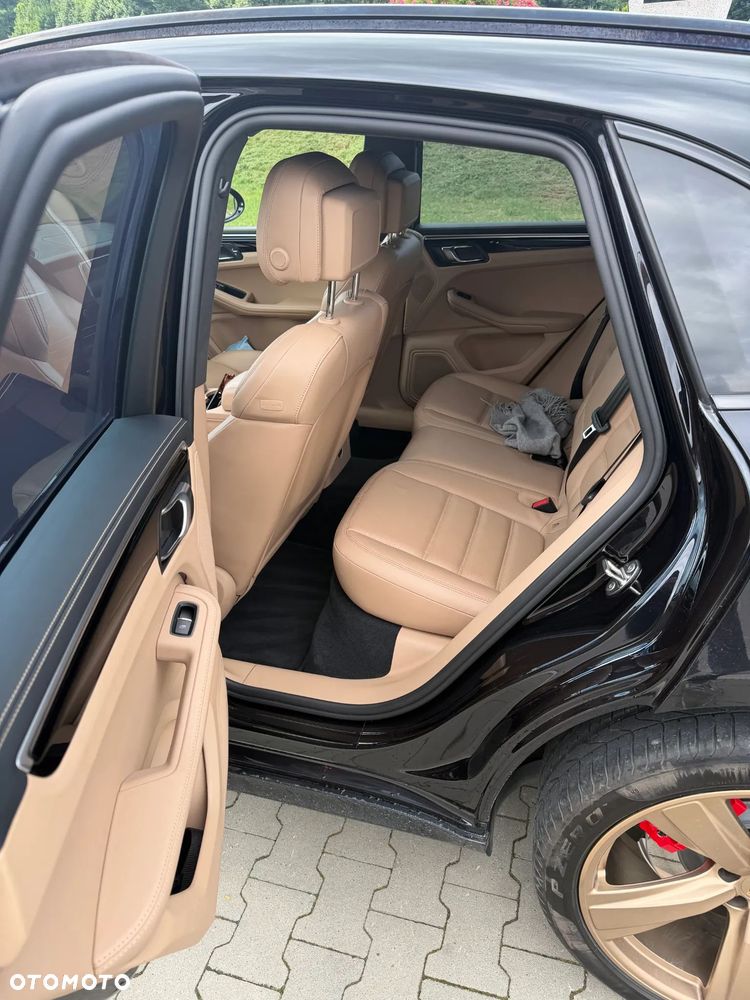 Porsche Macan - 7