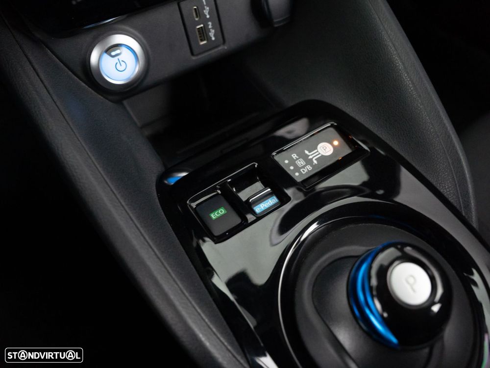 Nissan Leaf N-Connecta - 25