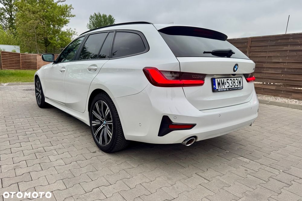 BMW Seria 3 330i Sport Line - 7