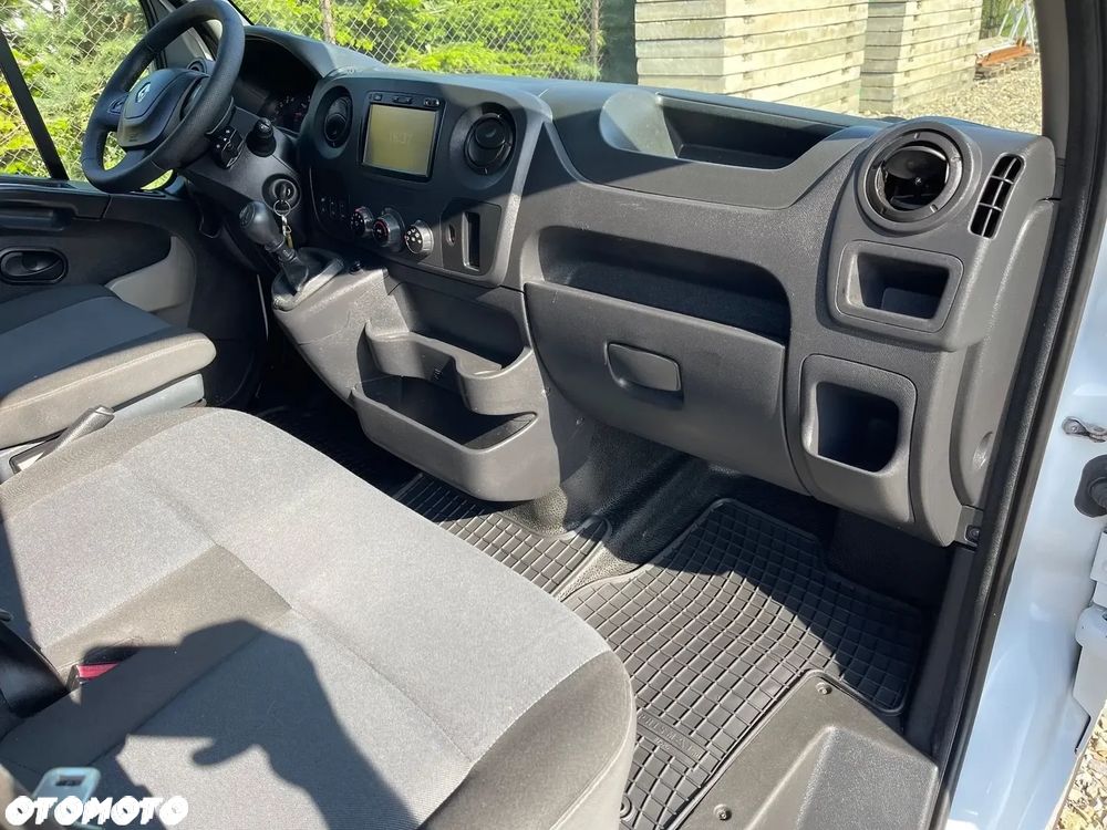 Renault Master - 30
