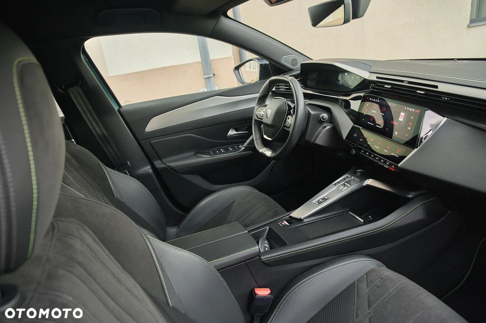 Peugeot 308 BlueHDi 130 EAT8 GT - 32
