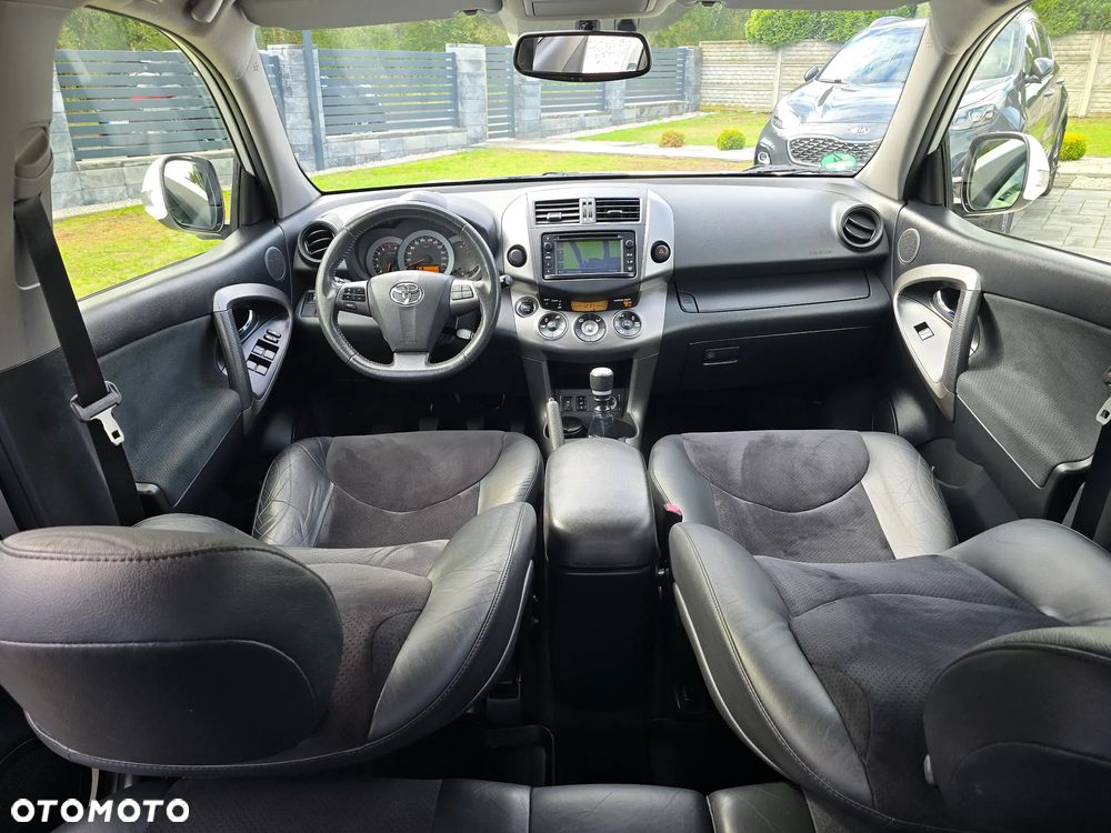 Toyota RAV4 2.0 VVT-i Premium - 21
