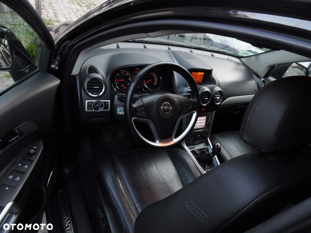 Opel Antara - 24
