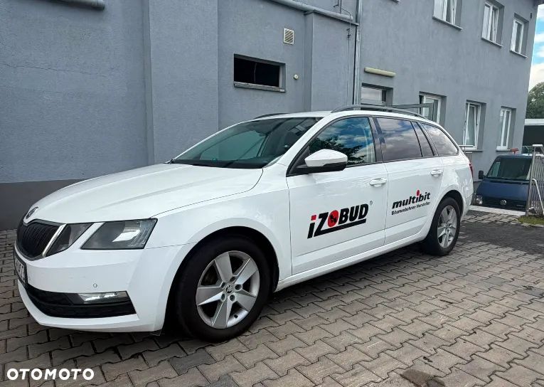 Skoda Octavia 1.6 TDI Drive - 2