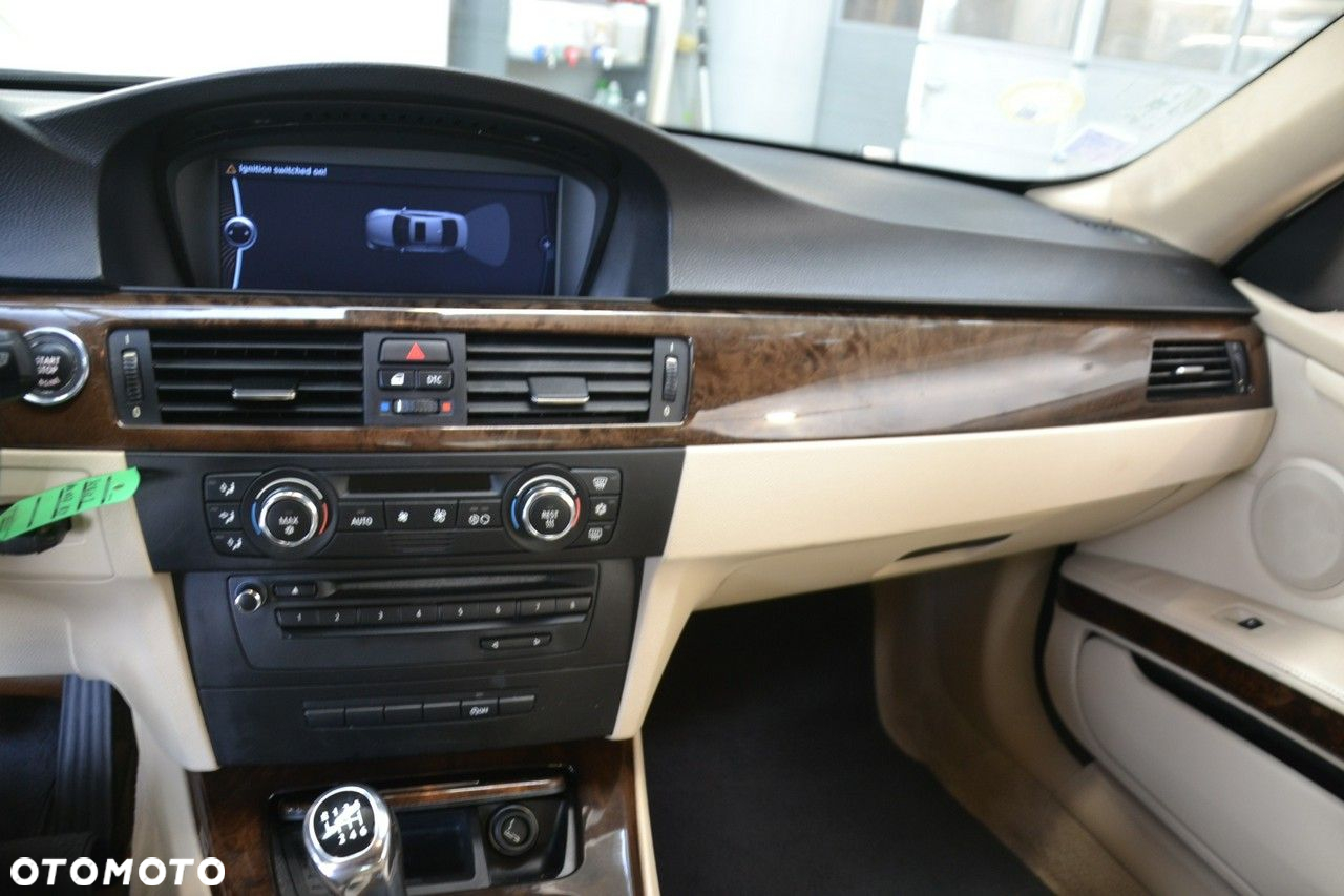 BMW Seria 3 - 15