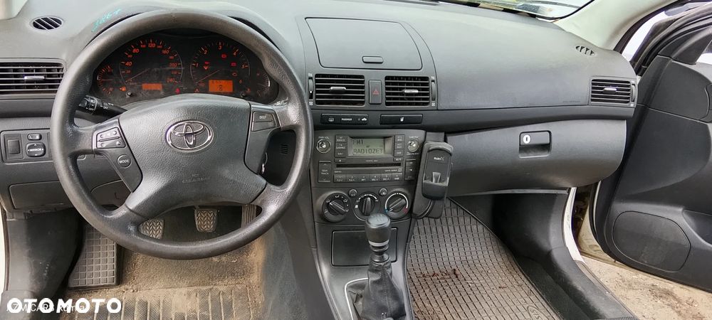 TOYOTA AVENSIS T25 LIFT DAWCA CZĘŚCI - 6