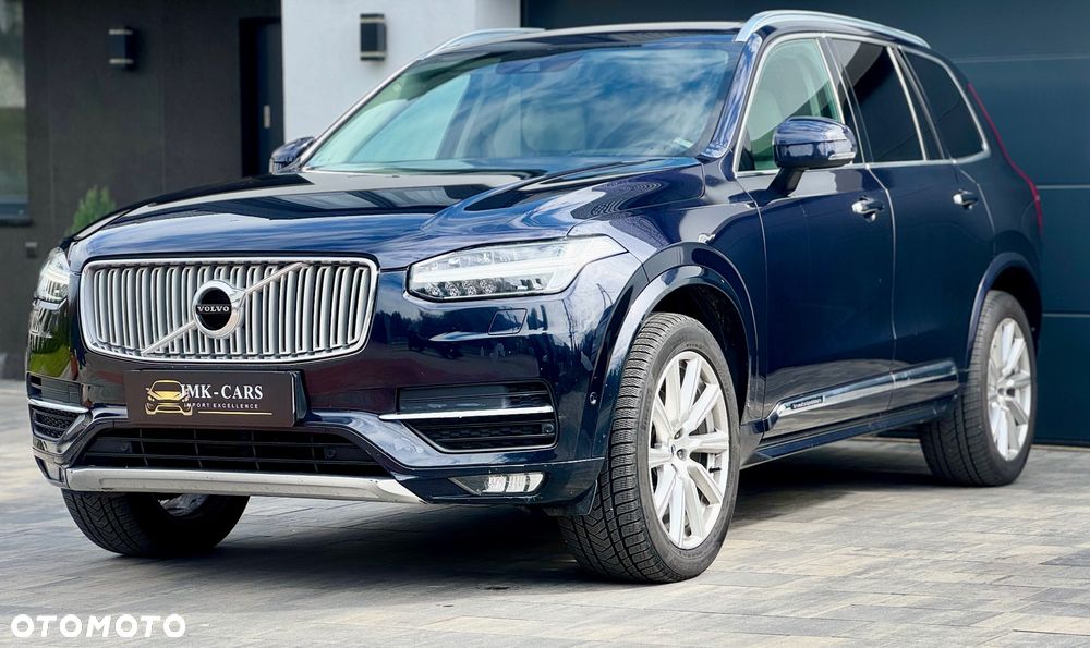 Volvo XC 90 - 1