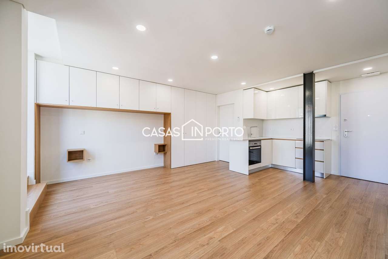 Apartamento com varanda no centro do Porto - Grande imagem: 4/13