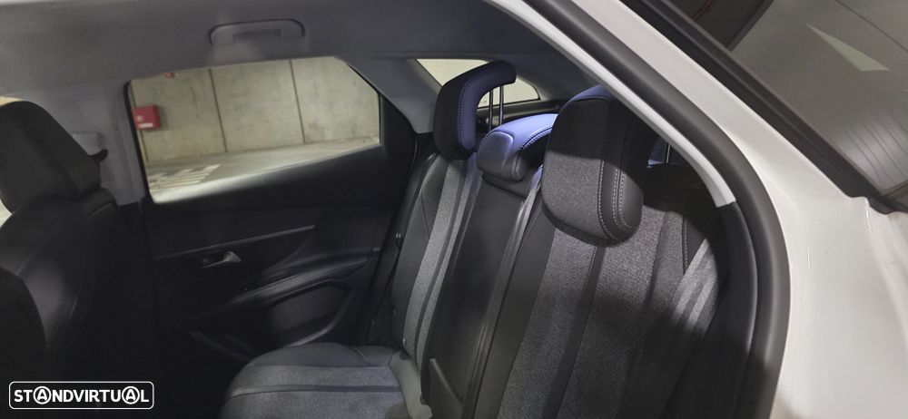 Peugeot 3008 1.2 PureTech Allure Pack - 13