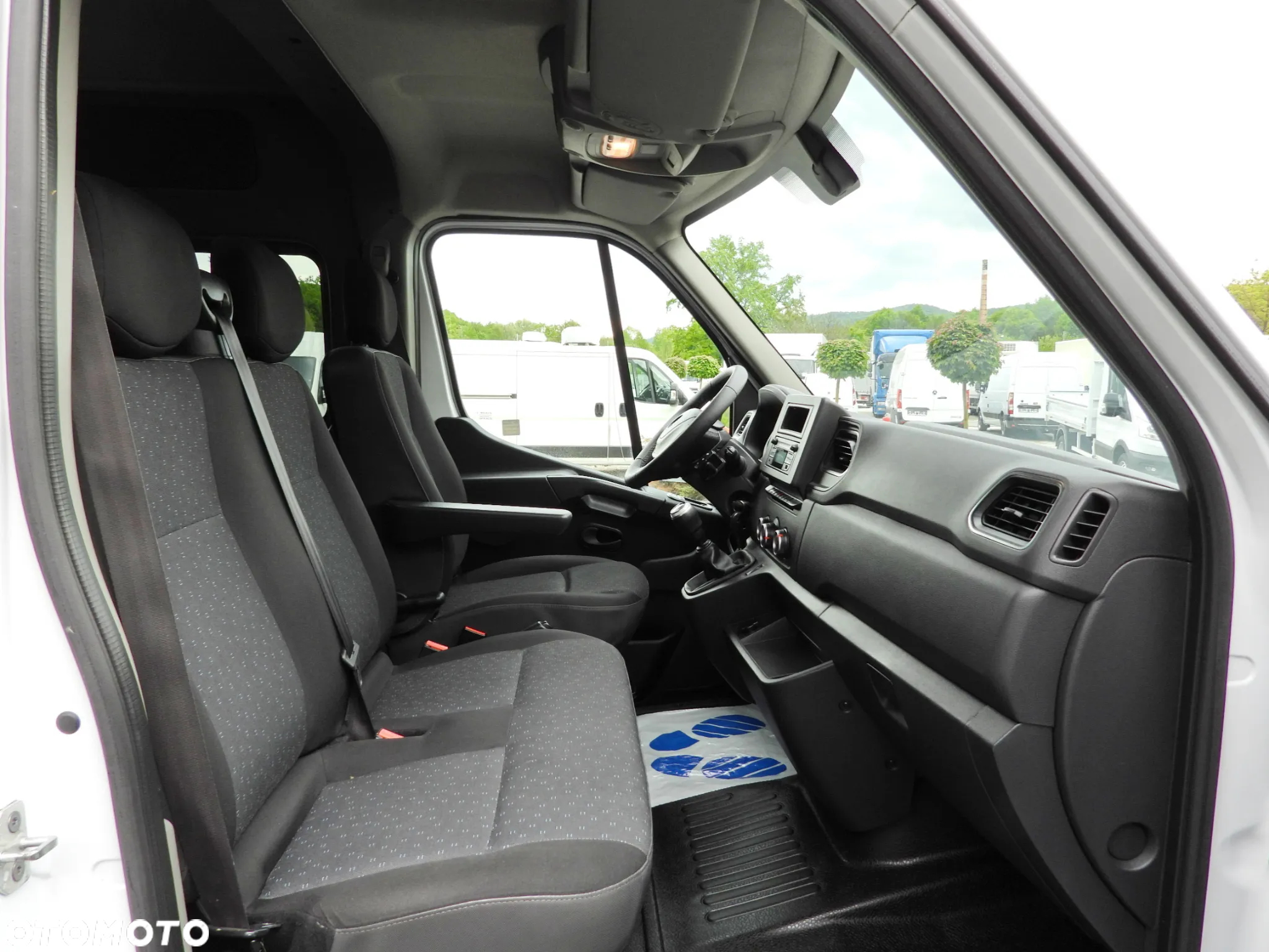 Opel MOVANO  FURGON BRYGADÓWKA 7 MIEJSC TEMPOMAT LEDY KLIMATYZACJA 135KM [ 254923 ] - 35