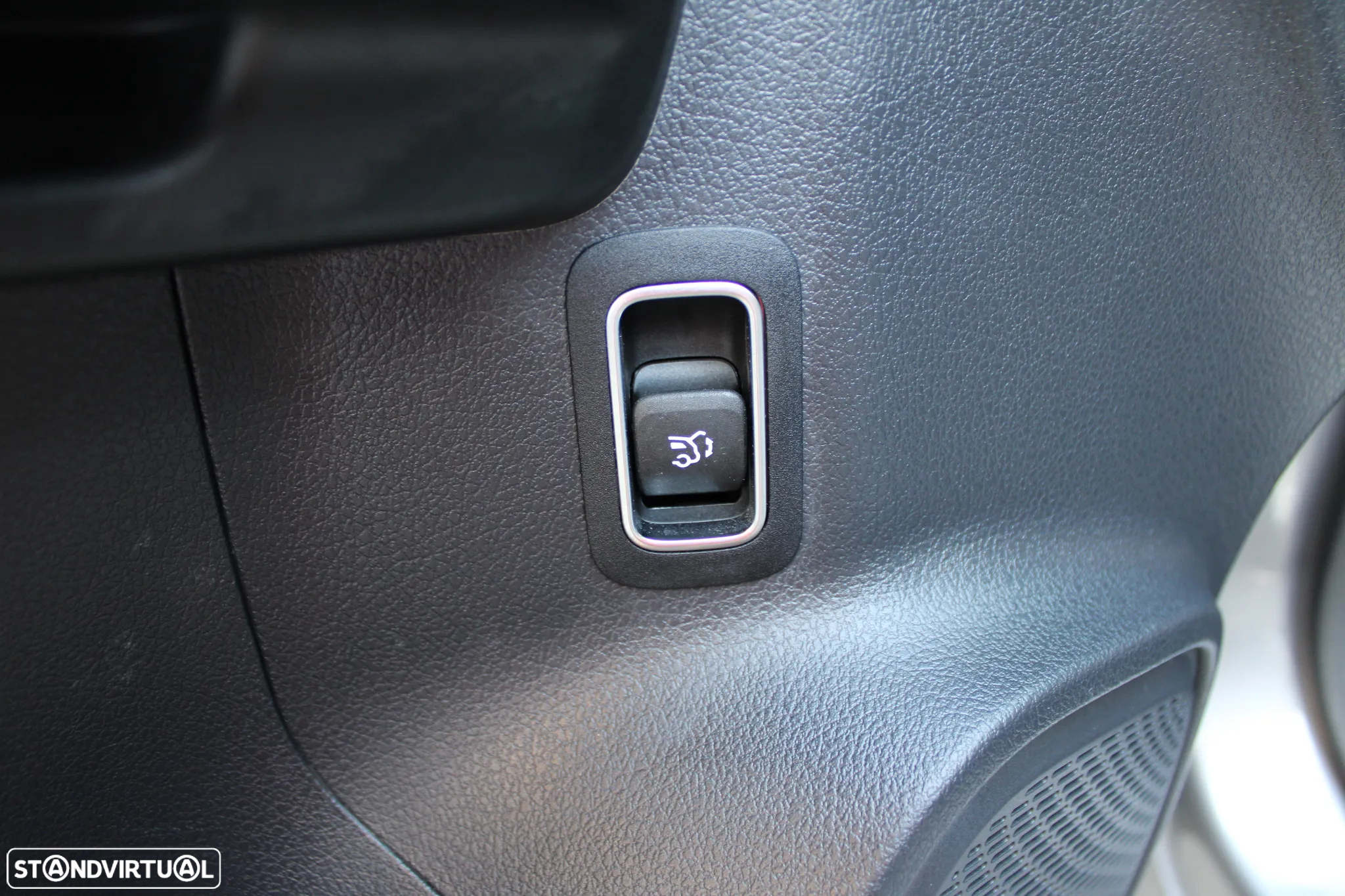 Mercedes-Benz B 180 d Progressive Aut. - 38