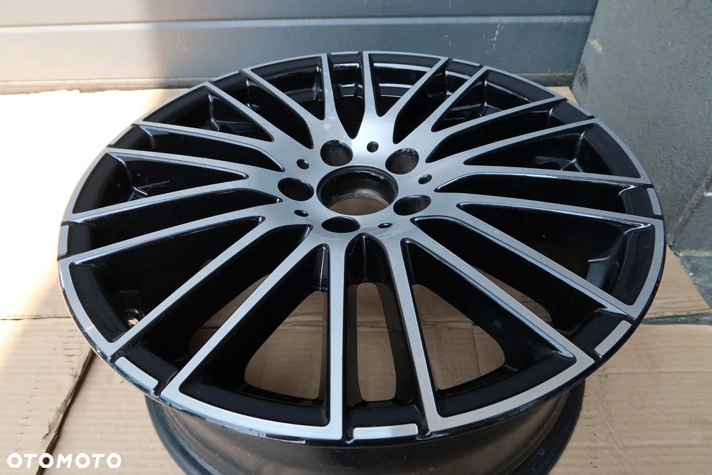 254/C21 Felga Aluminiowa Mercedes A2064015000 8,5x18et52 - 8