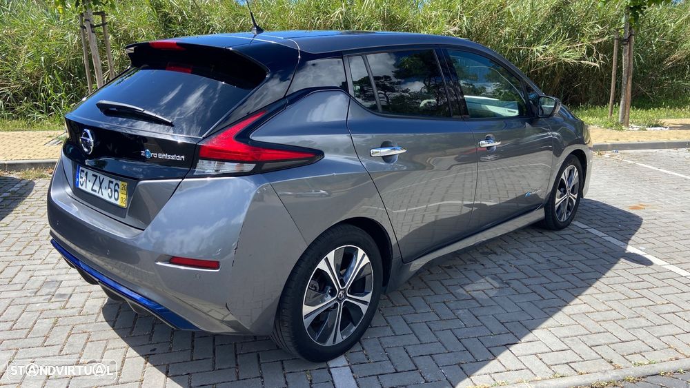 Nissan Leaf Tekna Two Tone - 1