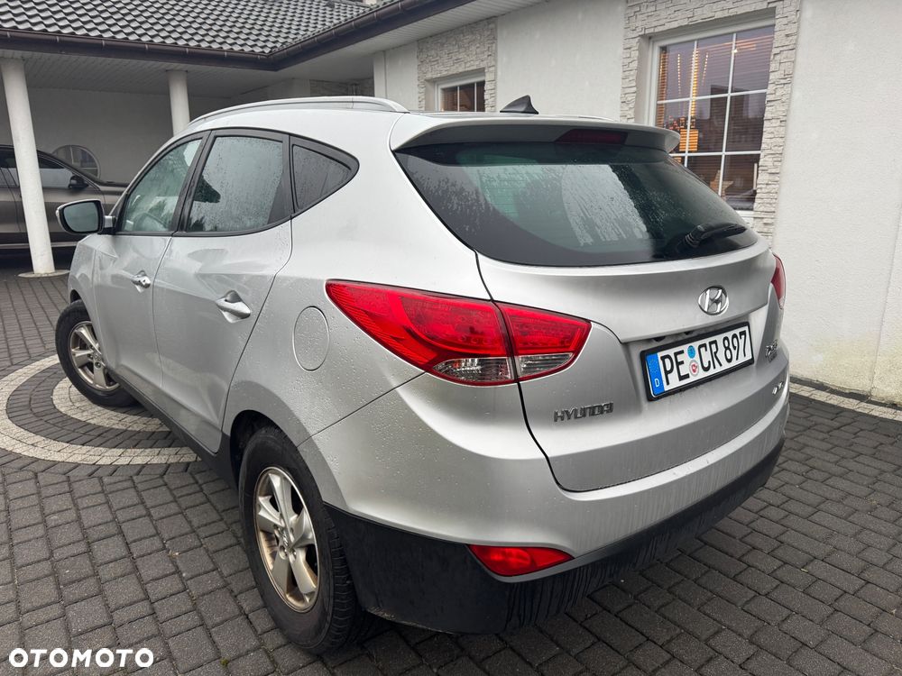 Hyundai ix35 2.0 CRDi 4WD Automatik Premium - 4