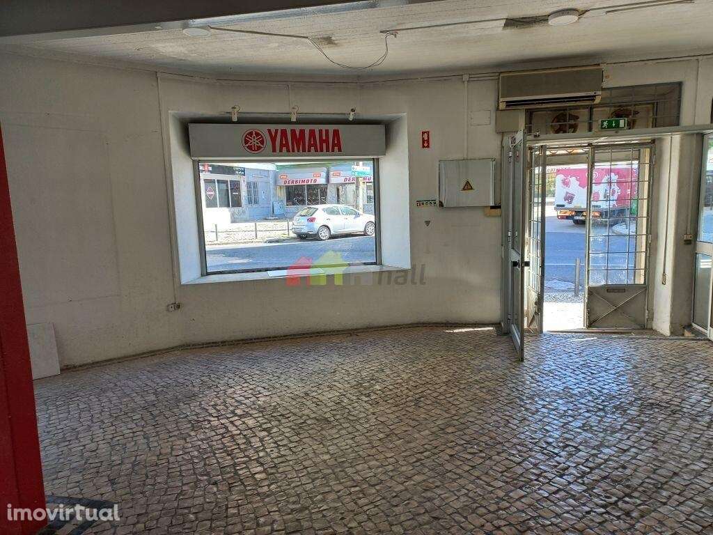 Loja com 72 m2 para arrendamento nos Quatro Caminhos, em Setúbal - Grande imagem: 2/10