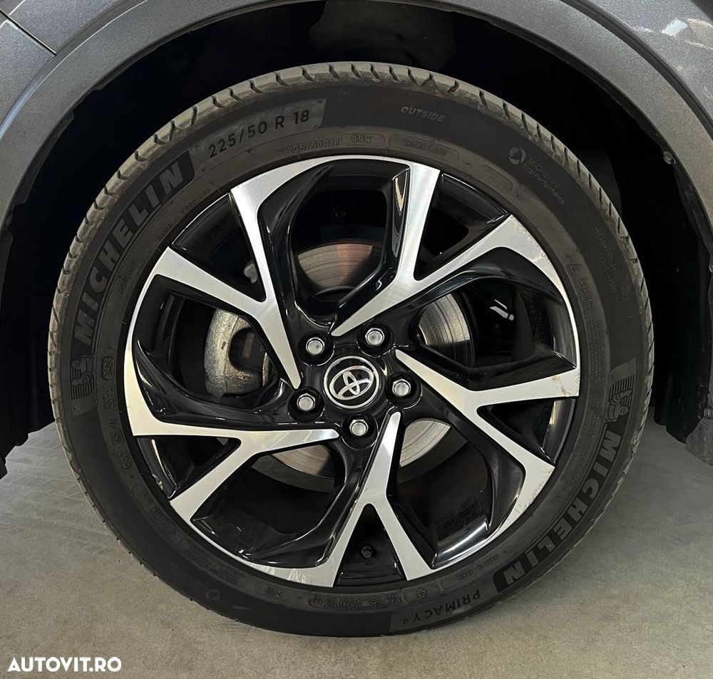 Toyota C-HR 2.0 Hybrid Team Deutschland - 32