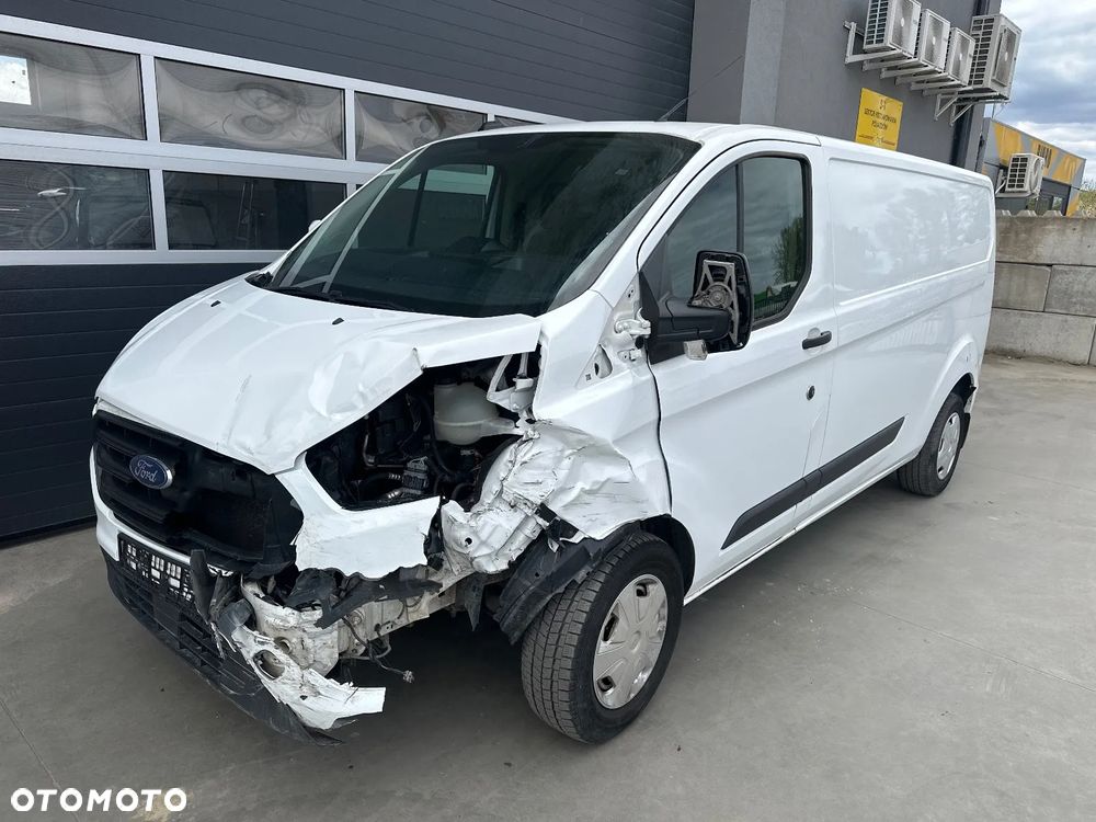 Ford TOURNEO CUSTOM - 5